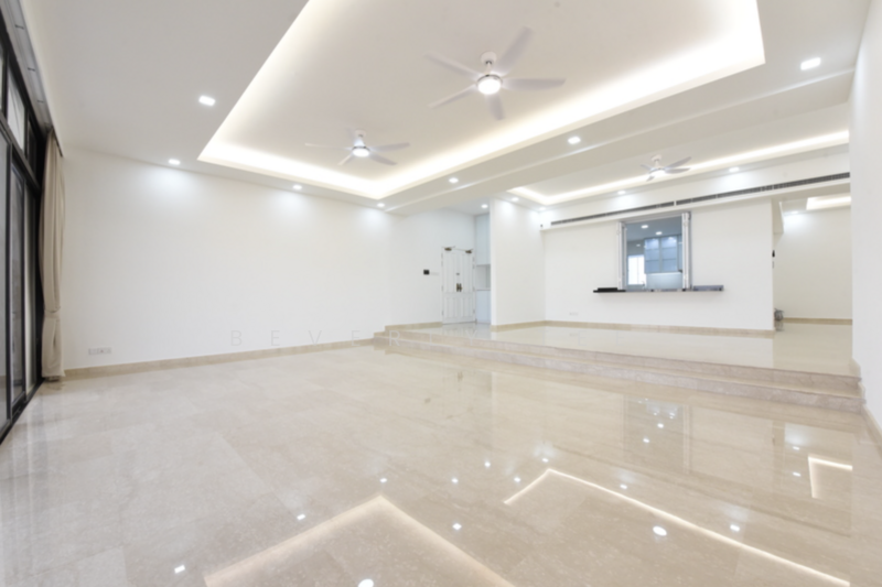 Regency Park, 9 Nathan Road, 4 Bedrooms, 3,650 sqft, Condominium For Rent, by Beverly Tee, 500061835 - Living Room - PropertyGuru.com.sg