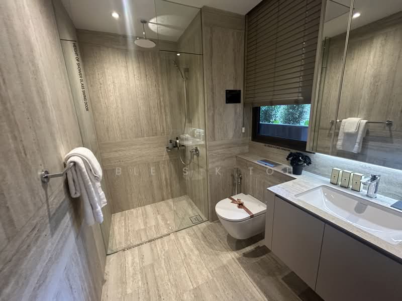 ⭐⭐ River Modern , NEW Condo, LINK to Great World MRT Condominium For Sale at S$ 2,295,000 | PropertyGuru Singapore - Bathroom