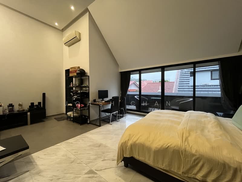 ✅ Undervalued Terrace @ Hillview, Renovated by ID Owner w Lift Provision! Terraced House For Sale at S$ 5,700,000 | PropertyGuru Singapore