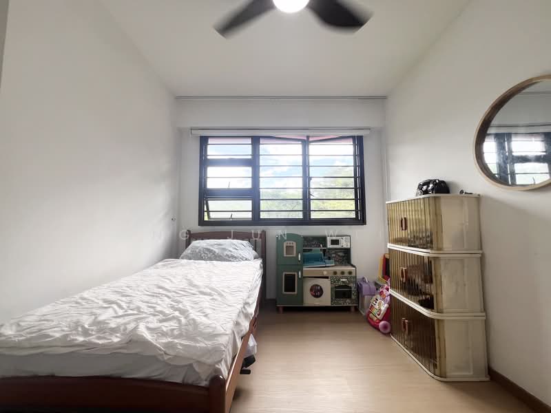 467A Bukit Batok West Avenue 9 HDB Flat For Sale at S$ 640,000 | PropertyGuru Singapore - Bedroom