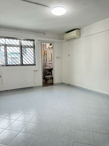 138 Bishan Street 12 HDB Flat For Sale at S$ 850,000 | PropertyGuru Singapore - Bathroom