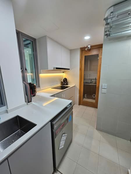Ferraria Park Condo Condominium For Sale at S$ 1,800,000 | PropertyGuru Singapore - Kitchen