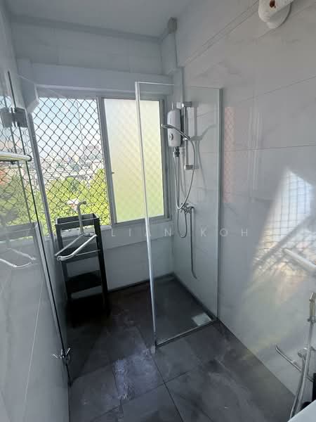 People's Park Complex, 1 Park Road, Room Rental, 100 sqft, Apartment For Rent, by Lillian Koh, 500061857 - Bathroom - PropertyGuru.com.sg