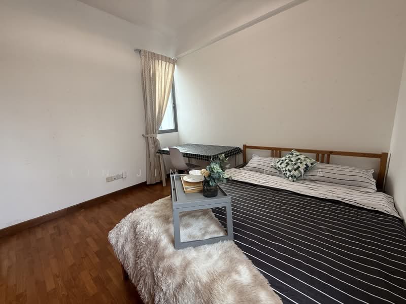 The Waterina, 63 Lorong 40 Geylang, Room Rental, 170 sqft, Apartment For Rent, by Lin Jing Sophia, 500061864 - Bedroom - PropertyGuru.com.sg