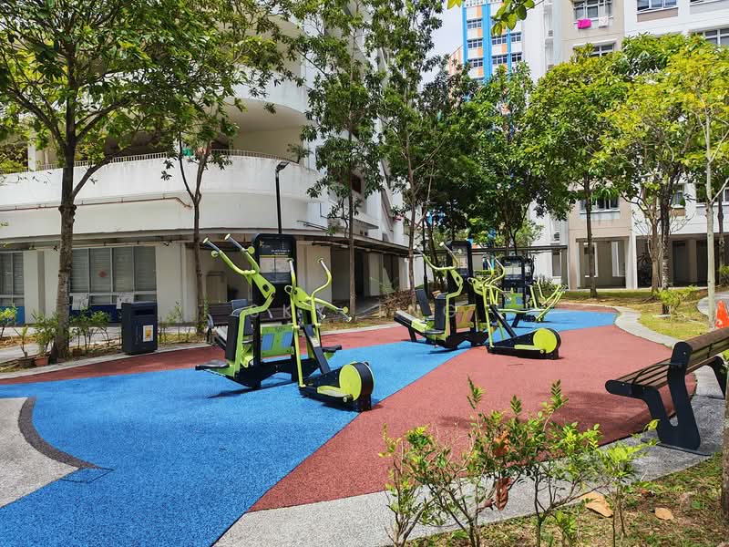 672B Yishun Avenue 4 HDB Flat For Sale at S$ 525,000 | PropertyGuru Singapore - Exterior