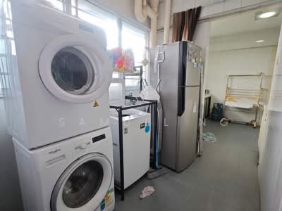 For Rent - Lakeview Estate