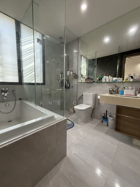 Sunrise Terrace Cluster House For Sale at S$ 2,900,000 | PropertyGuru Singapore - Bathroom