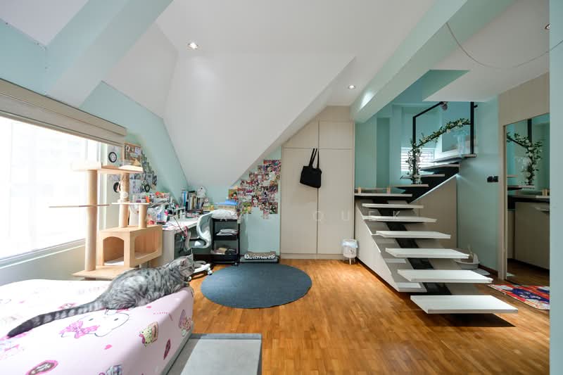 English Villas Cluster House For Sale at S$ 4,180,000 | PropertyGuru Singapore