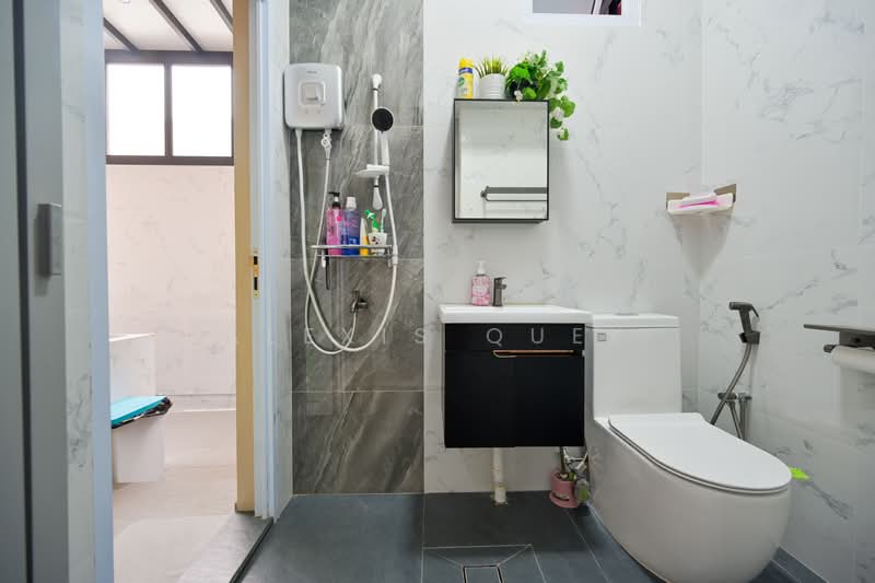 English Villas Cluster House For Sale at S$ 4,180,000 | PropertyGuru Singapore