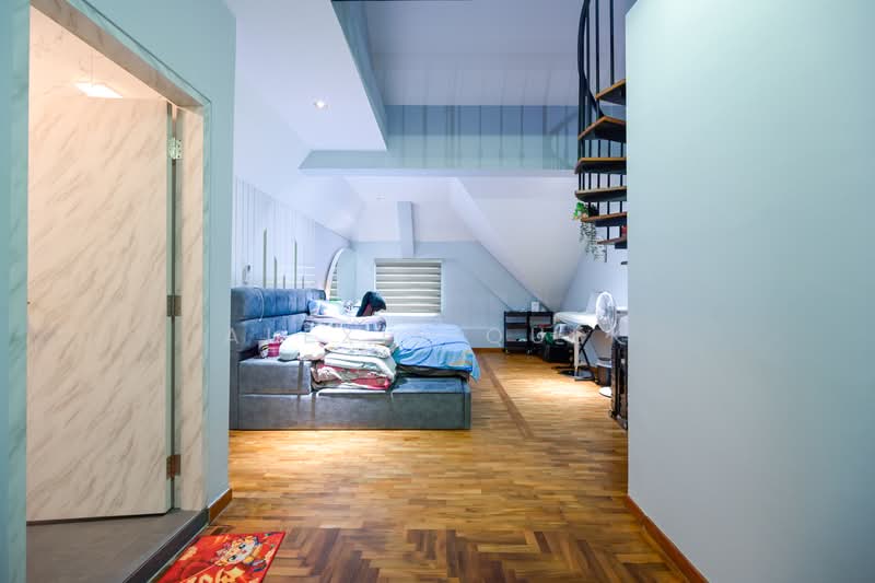 English Villas Cluster House For Sale at S$ 4,180,000 | PropertyGuru Singapore - Bedroom