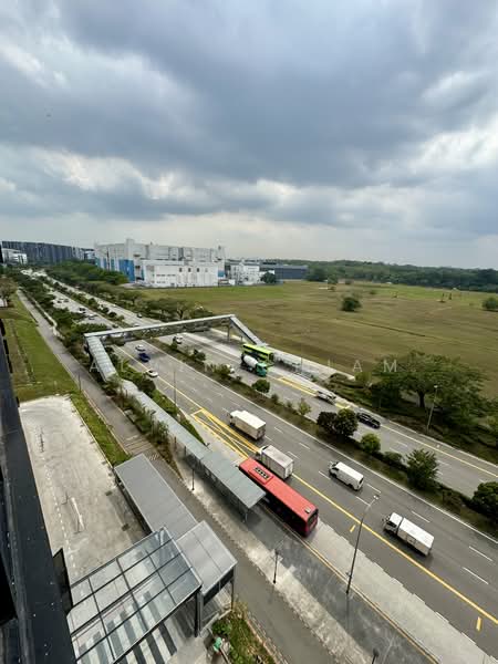 Stellar @ Tampines, 12 Tampines North Drive 4, 1,668 sqft, Factory / Workshop (B2) For Rent, by Alvin Chiam, 500061894 - Bus Stop Convenient Access - CommercialGuru.com.sg