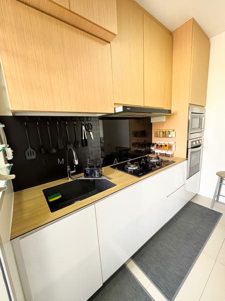 494G Tampines Street 45 HDB Flat For Sale at S$ 580,000 | PropertyGuru Singapore - Kitchen