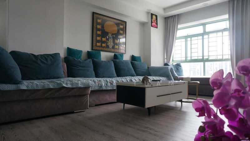 637A Punggol Drive HDB Flat For Sale at S$ 725,000 | PropertyGuru Singapore - Living Room