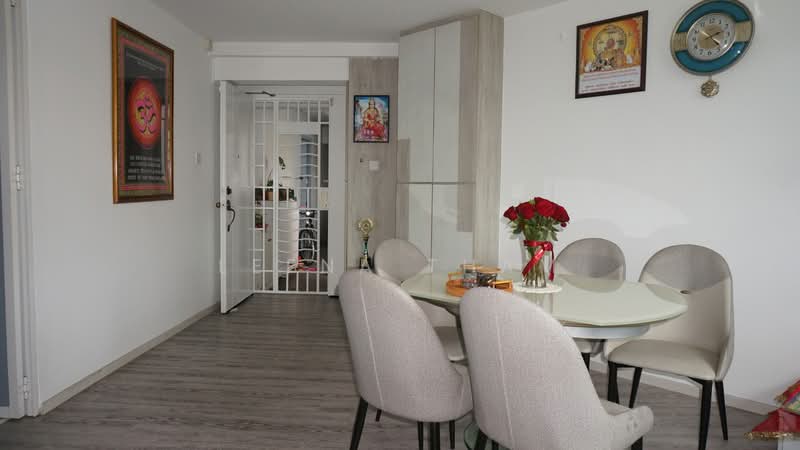 637A Punggol Drive HDB Flat For Sale at S$ 725,000 | PropertyGuru Singapore - Dining Room