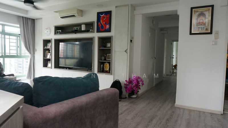 637A Punggol Drive HDB Flat For Sale at S$ 725,000 | PropertyGuru Singapore - Living Room
