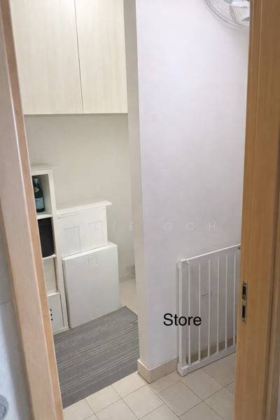 Amaryllis Ville, 20 Newton Road, 4 Bedrooms, 1,690 sqft, Condominium For Rent, by Julie Goh, 500061938 - Helper's room - PropertyGuru.com.sg