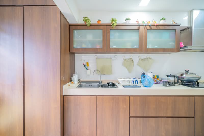 5rm HDB beside Yew Tee MRT, , 3 Bedrooms, 1,345 sqft, HDB Flat For Sale, by David Neo, 500061942 - Kitchen - PropertyGuru.com.sg