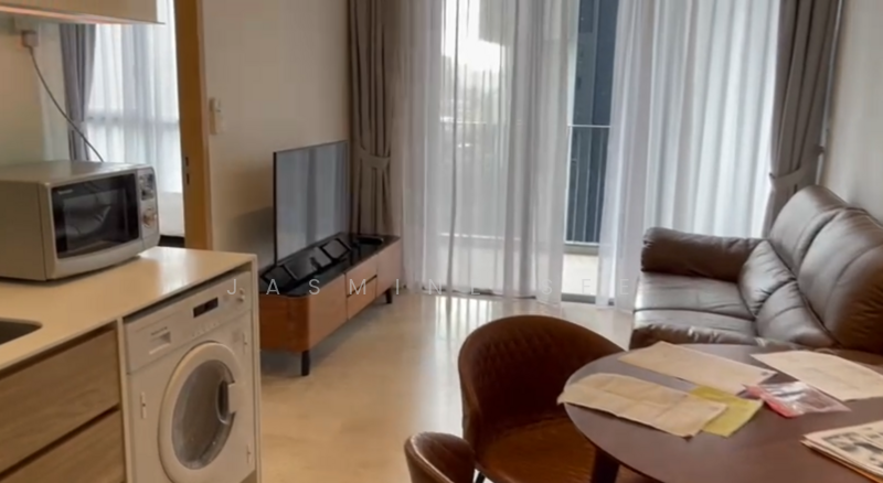 Alex Residences, 28 Alexandra View, 2 Bedrooms, 657 sqft, Apartment For Rent, by Jasmine See, 500061949 - Living Room - PropertyGuru.com.sg