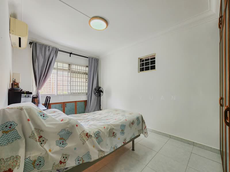 651 Jalan Tenaga HDB Flat For Sale at S$ 710,000 | PropertyGuru Singapore - Bedroom