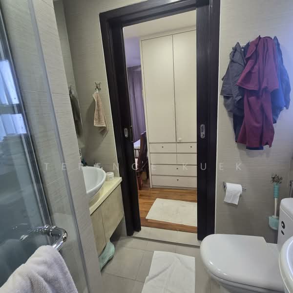 Grandeur 8, 2 Ang Mo Kio Central 3, 3 Bedrooms, 1,227 sqft, Condominium For Sale, by Terence Kuek, 500061966 - Bathroom - PropertyGuru.com.sg