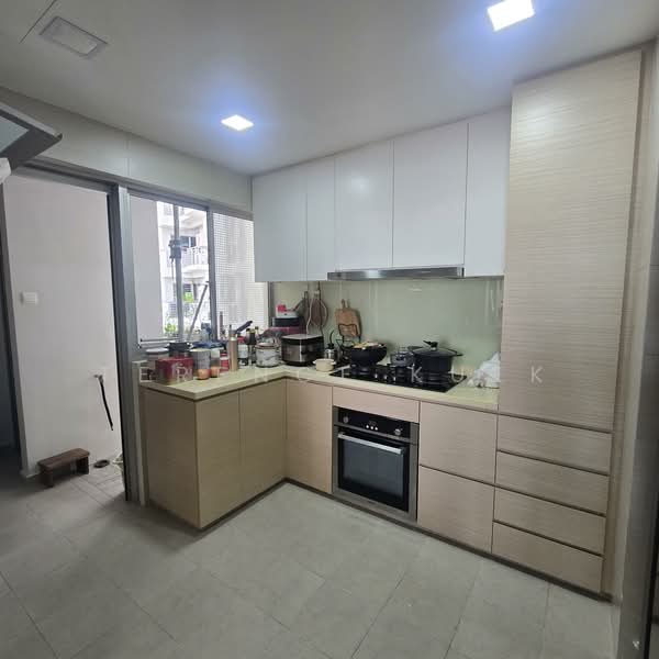 Grandeur 8, 2 Ang Mo Kio Central 3, 3 Bedrooms, 1,227 sqft, Condominium For Sale, by Terence Kuek, 500061966 - Kitchen - PropertyGuru.com.sg