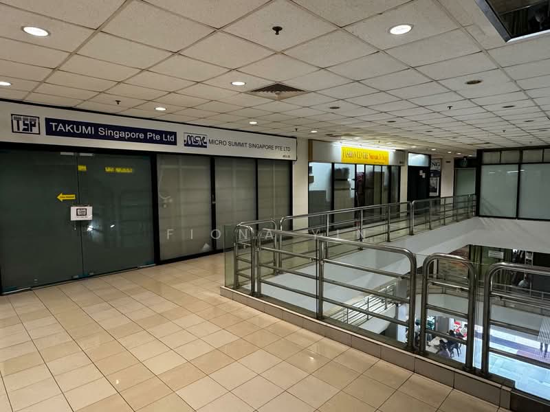 Sultan Plaza, 100 Jalan Sultan, 300 sqft, Mall Shop For Rent, by Fiona Yin 国凤, 500061981 - Corridor - CommercialGuru.com.sg