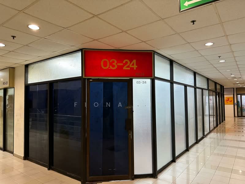 Sultan Plaza, 100 Jalan Sultan, 300 sqft, Mall Shop For Rent, by Fiona Yin 国凤, 500061981 - Corridor - CommercialGuru.com.sg