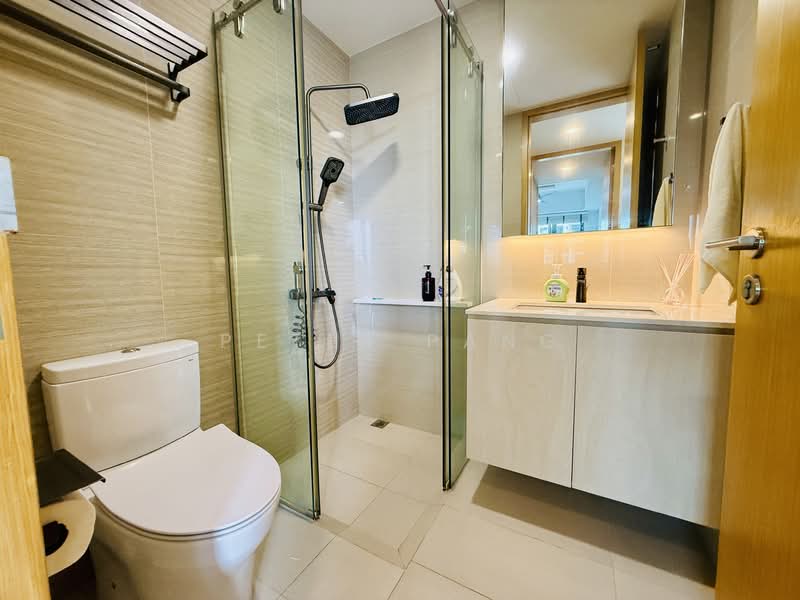 Thomson Three Condominium For Sale at S$ 1,635,000 | PropertyGuru Singapore - Bathroom