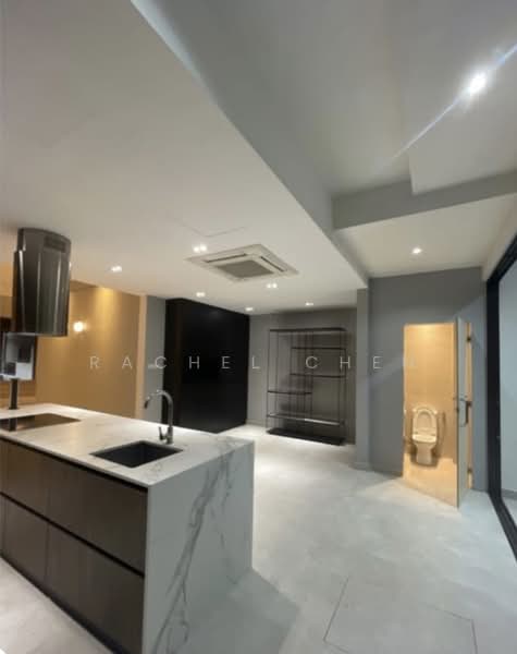 Swiss view, , 5 Bedrooms, 1,850 sqft, Terraced House For Rent, by Rachel Chen, 500062002 - Kitchen - PropertyGuru.com.sg