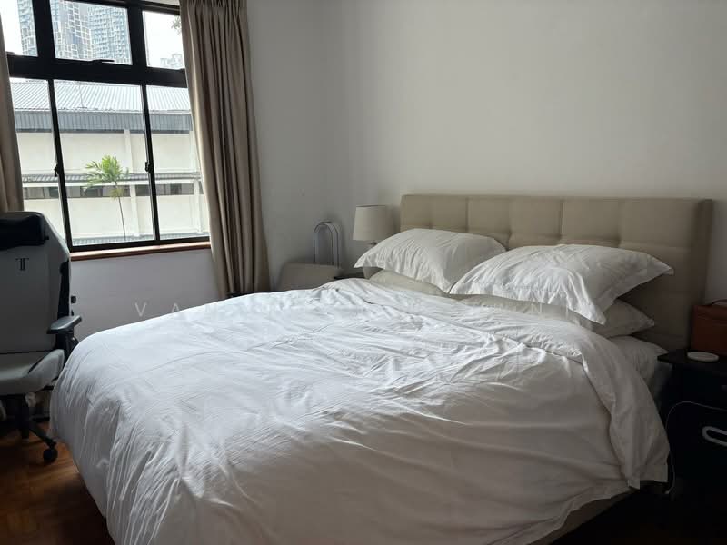 Spring Grove, 53 Grange Road, 2 Bedrooms, 1,012 sqft, Condominium For Rent, by Vanita Dadlani, 500062004 - Bedroom - PropertyGuru.com.sg