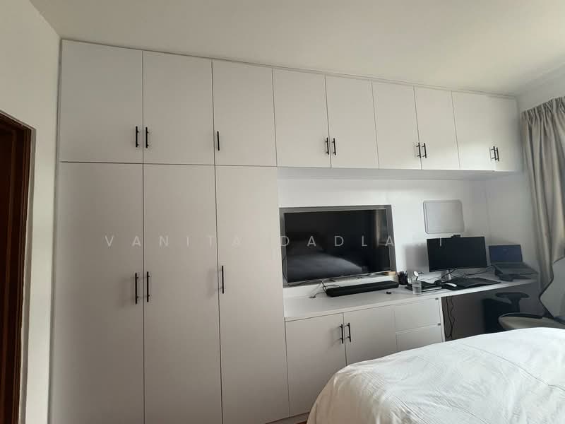 Spring Grove, 53 Grange Road, 2 Bedrooms, 1,012 sqft, Condominium For Rent, by Vanita Dadlani, 500062004 - Bedroom - PropertyGuru.com.sg