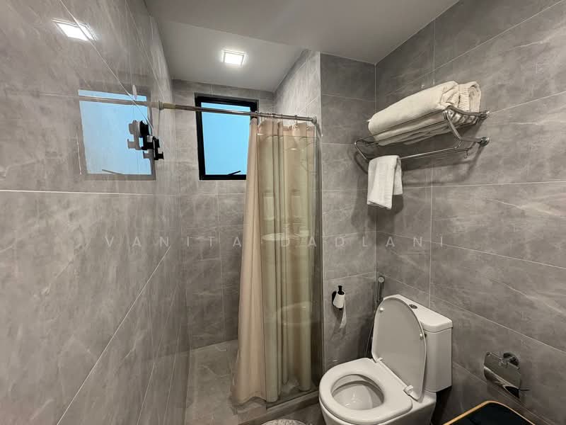 Spring Grove, 53 Grange Road, 2 Bedrooms, 1,012 sqft, Condominium For Rent, by Vanita Dadlani, 500062004 - PropertyGuru.com.sg