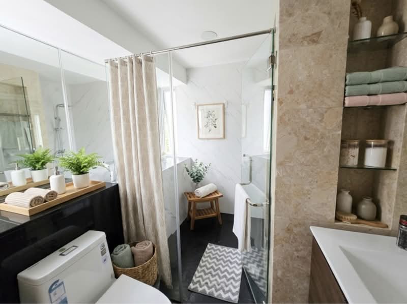 Grandeur 8 Condominium For Sale at S$ 1,880,000 | PropertyGuru Singapore - Bathroom