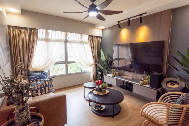 355A Anchorvale Lane HDB Flat For Sale at S$ 670,000 | PropertyGuru Singapore - Living Room