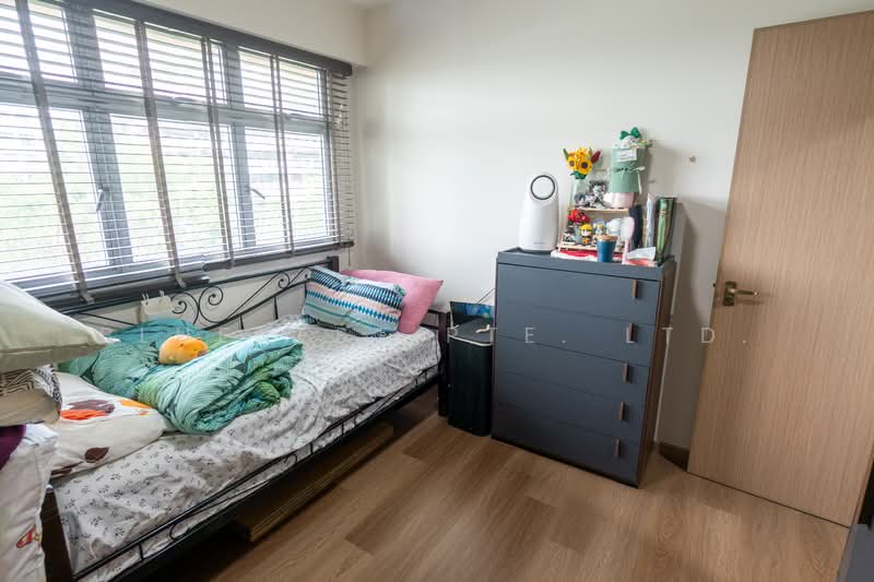 355A Anchorvale Lane HDB Flat For Sale at S$ 670,000 | PropertyGuru Singapore - Bedroom