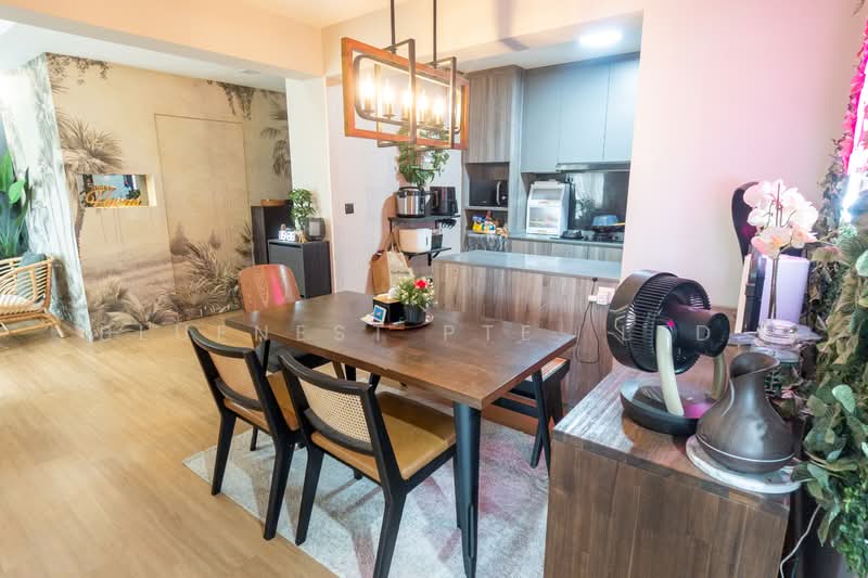 355A Anchorvale Lane HDB Flat For Sale at S$ 670,000 | PropertyGuru Singapore - Dining Room