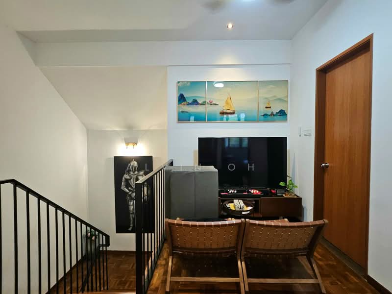 ⭐️⭐️LANDED7772 @ Well renovated Corner Terrace in Fidelio Corner Terrace For Sale at S$ 3,500,000 | PropertyGuru Singapore - Interior