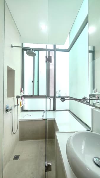 St Patrick's Residences Condominium For Sale at S$ 3,988,888 | PropertyGuru Singapore - Bathroom