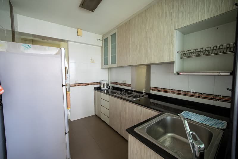 58 Havelock Road HDB Flat For Sale at S$ 888,000 | PropertyGuru Singapore - Kitchen