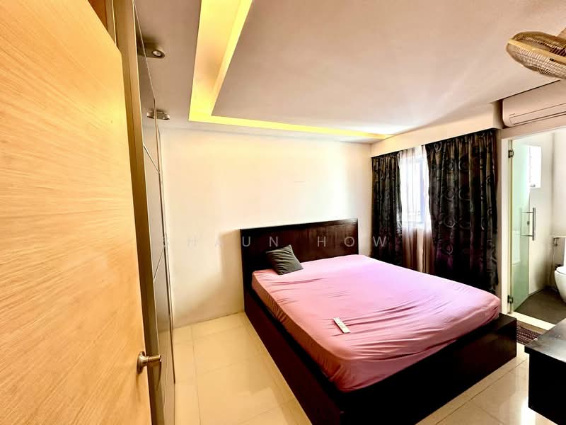 307 Woodlands Avenue 1, 307 Woodlands Avenue 1, 2 Bedrooms, 785 sqft, HDB Flat For Rent, by Shaun How, 500062086 - Bedroom - PropertyGuru.com.sg