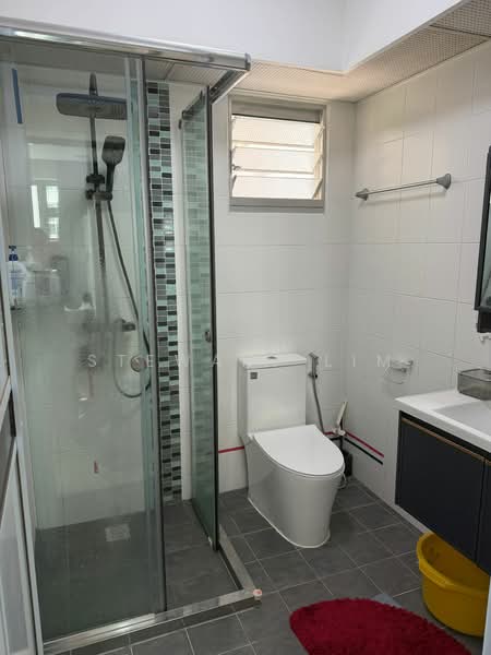613C Punggol Drive HDB Flat For Sale at S$ 595,000 | PropertyGuru Singapore - Bathroom