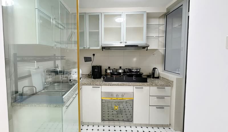 Hillview Regency, 28 Bukit Batok East Avenue 2, Room Rental, 150 sqft, Condominium For Rent, by Charlotte Lin, 500062097 - Kitchen - PropertyGuru.com.sg