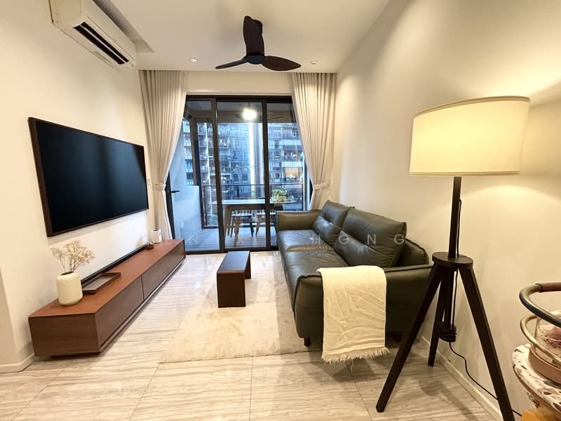 Parc Esta Condominium For Sale at S$ 1,550,000 | PropertyGuru Singapore - Living Room