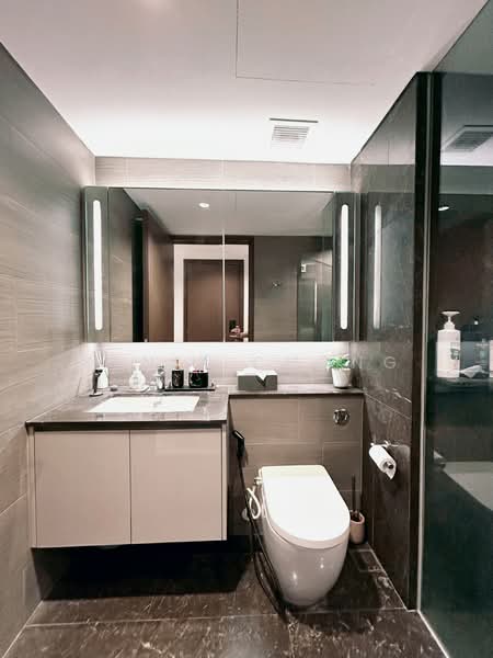 Parc Esta, 912 Sims Avenue, 2 Bedrooms, 635 sqft, Condominium For Sale, by Kenix Chong, 500062101 - Bathroom - PropertyGuru.com.sg