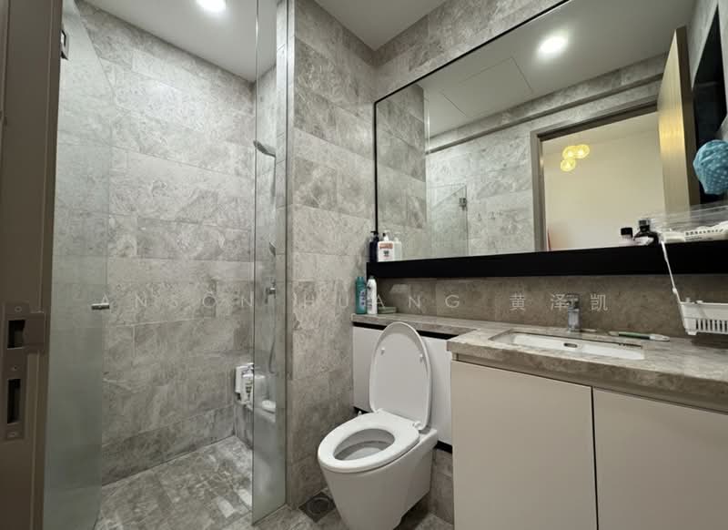 FREEHOLD Condo @ Kovan (Simon) Condominium For Sale at S$ 2,450,000 | PropertyGuru Singapore - Bathroom
