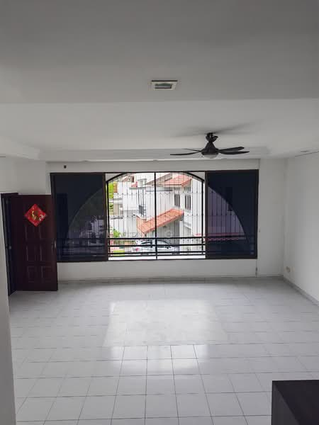 1KM Tao Nan! Single Floor Apartment! No Wasted Space! Freehold!, Lorong J / Beta Grove, 5 Bedrooms, 1,668 sqft, Walk-up Apartment For Sale, by Ming !, 500062113 - Living Room - PropertyGuru.com.sg