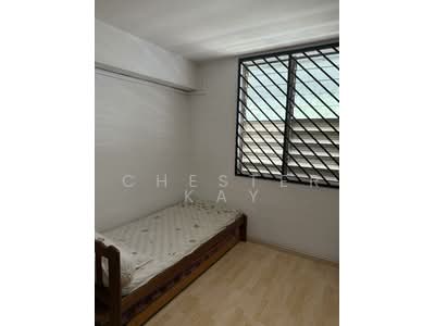 For Rent - 32 Holland Close