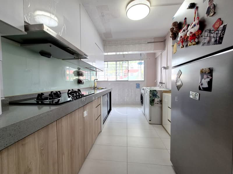 15 Eunos Crescent, 15 Eunos Crescent, 4 Bedrooms, 1,259 sqft, HDB Flat For Rent, by Charmaine Yee, 500062138 - Kitchen - PropertyGuru.com.sg