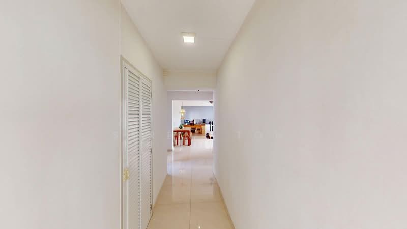 557 Pasir Ris Street 51 HDB Flat For Sale at S$ 798,168 | PropertyGuru Singapore - Corridor