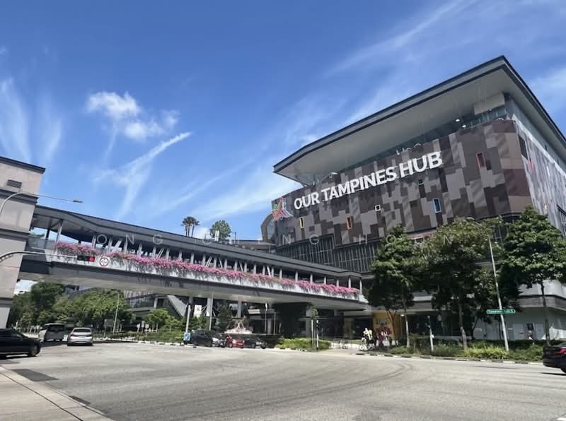 140 Tampines Street 12, 140 Tampines Street 12, Room Rental, 130 sqft, HDB Flat For Rent, by Ong Cheng Hoon, 500062144 - Exterior - PropertyGuru.com.sg